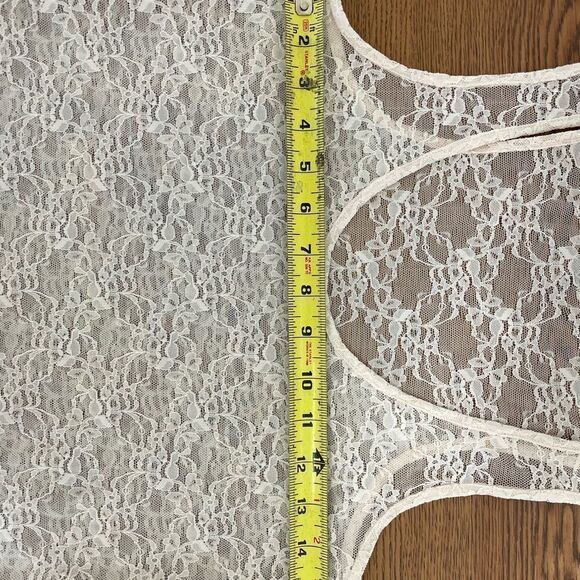 Lace Tank  - Picture 4 of 4